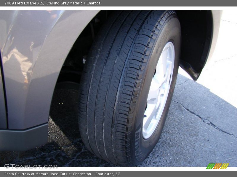 Sterling Grey Metallic / Charcoal 2009 Ford Escape XLS