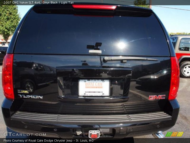 Onyx Black / Light Tan 2007 GMC Yukon SLT 4x4