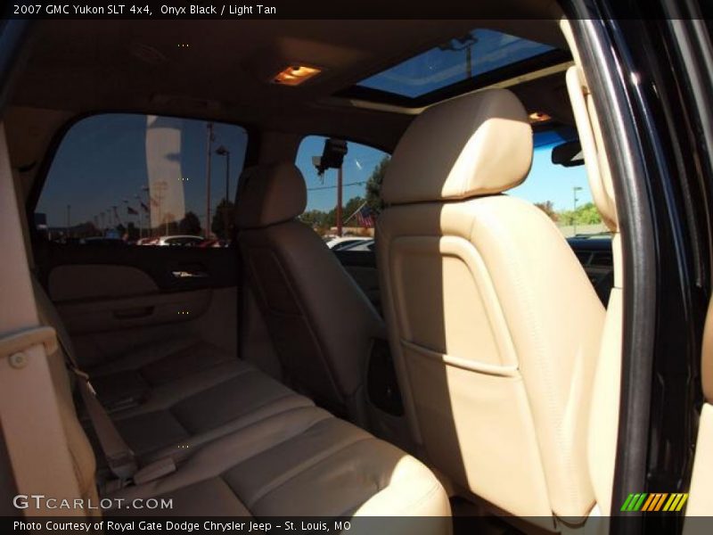 Onyx Black / Light Tan 2007 GMC Yukon SLT 4x4