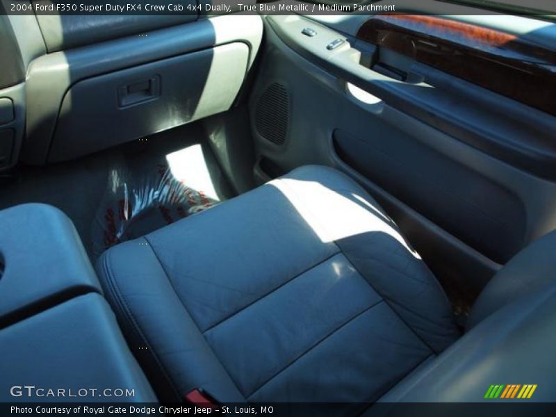 True Blue Metallic / Medium Parchment 2004 Ford F350 Super Duty FX4 Crew Cab 4x4 Dually