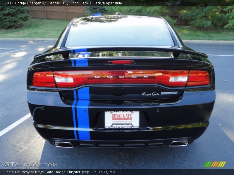 Pitch Black / Black/Mopar Blue 2011 Dodge Charger R/T Mopar '11
