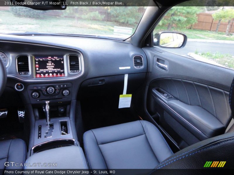 Pitch Black / Black/Mopar Blue 2011 Dodge Charger R/T Mopar '11
