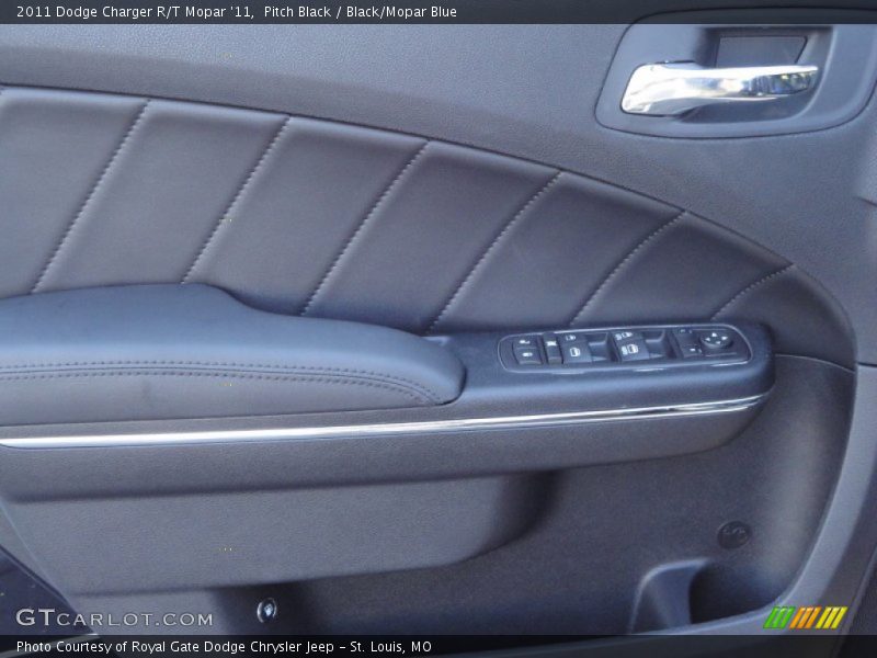 Pitch Black / Black/Mopar Blue 2011 Dodge Charger R/T Mopar '11