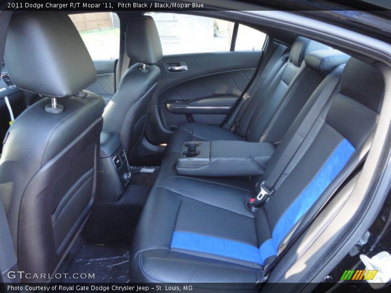  2011 Charger R/T Mopar '11 Black/Mopar Blue Interior