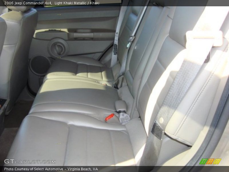 Light Khaki Metallic / Khaki 2006 Jeep Commander 4x4