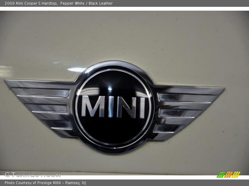  2009 Cooper S Hardtop Logo