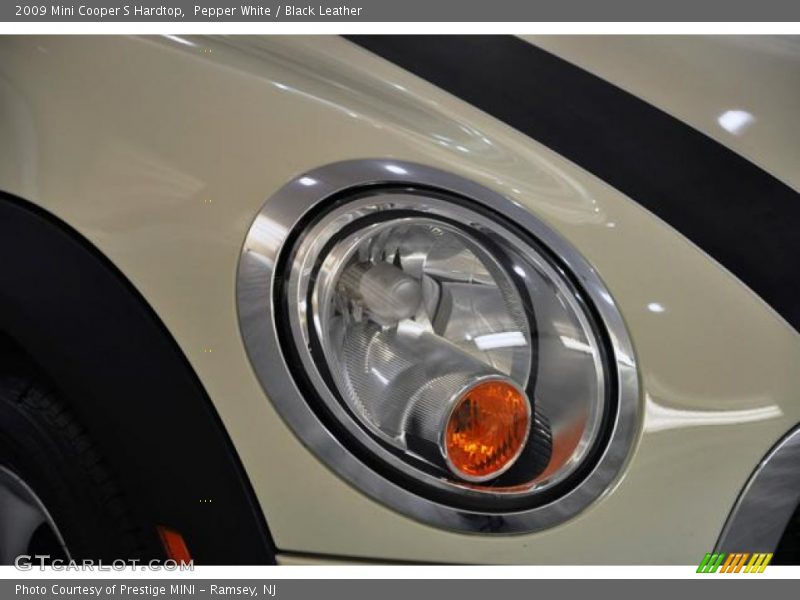 Pepper White / Black Leather 2009 Mini Cooper S Hardtop