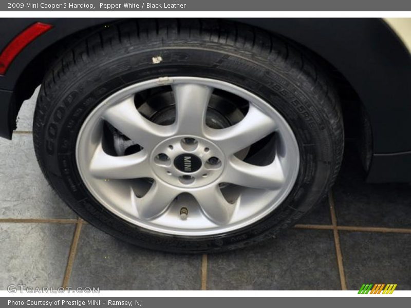 Pepper White / Black Leather 2009 Mini Cooper S Hardtop