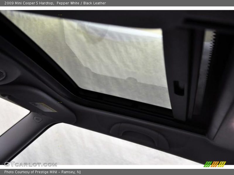 Pepper White / Black Leather 2009 Mini Cooper S Hardtop