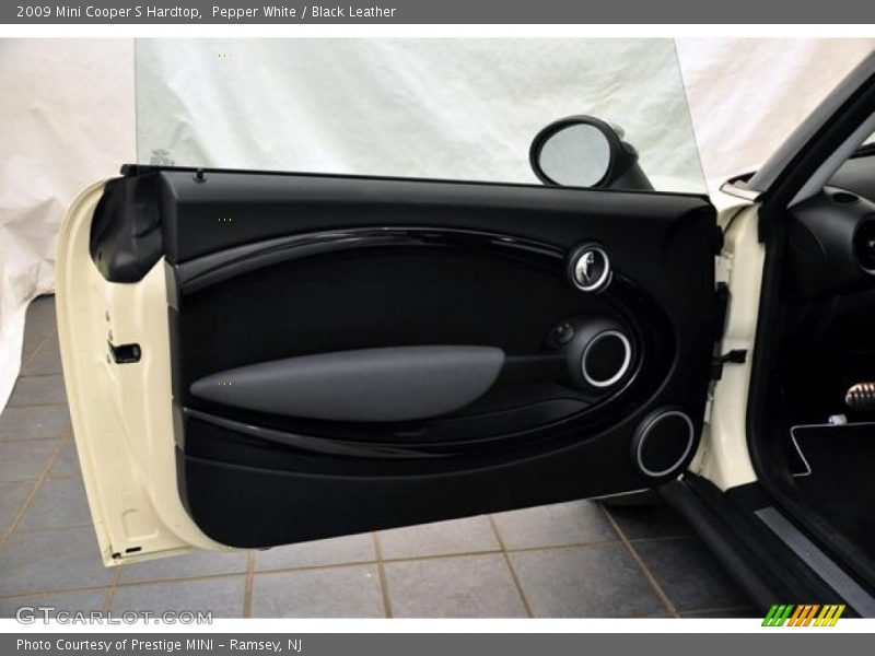 Pepper White / Black Leather 2009 Mini Cooper S Hardtop