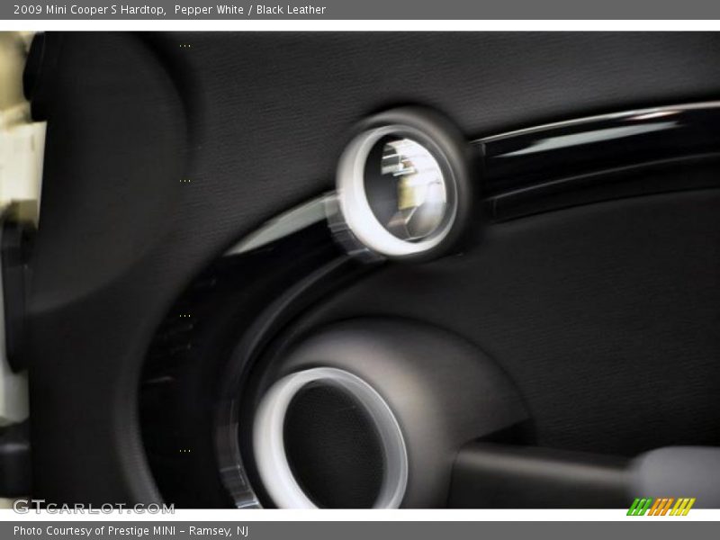 Pepper White / Black Leather 2009 Mini Cooper S Hardtop