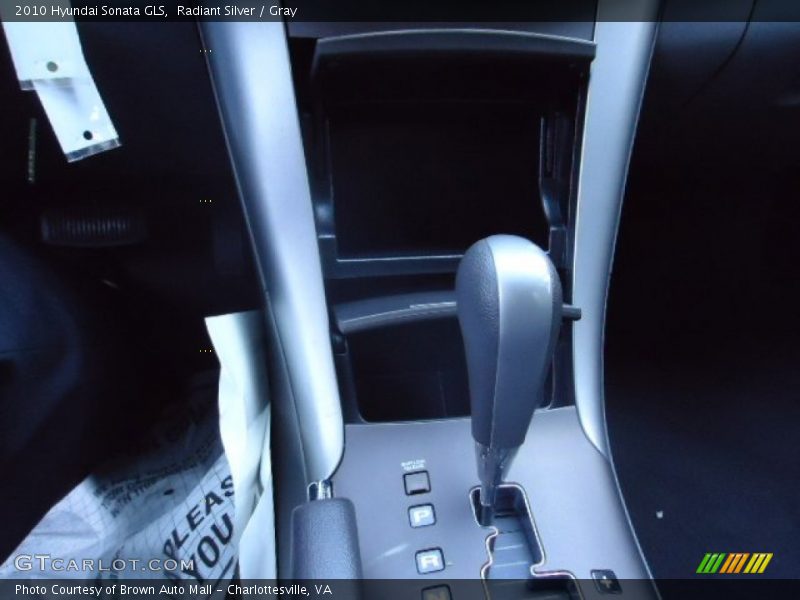 Radiant Silver / Gray 2010 Hyundai Sonata GLS