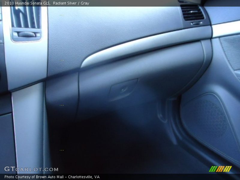 Radiant Silver / Gray 2010 Hyundai Sonata GLS