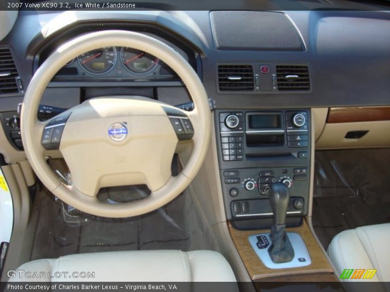Dashboard of 2007 XC90 3.2
