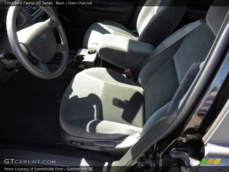 Black / Dark Charcoal 2004 Ford Taurus SES Sedan