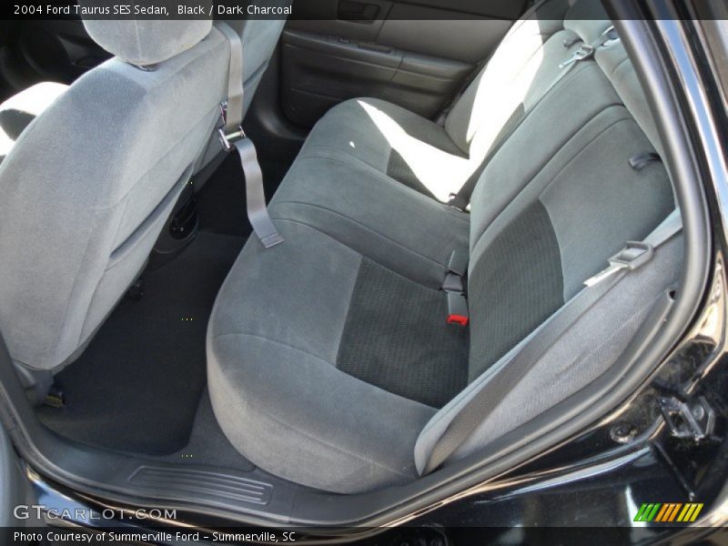Black / Dark Charcoal 2004 Ford Taurus SES Sedan