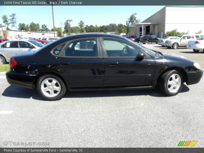 Black / Dark Charcoal 2004 Ford Taurus SES Sedan