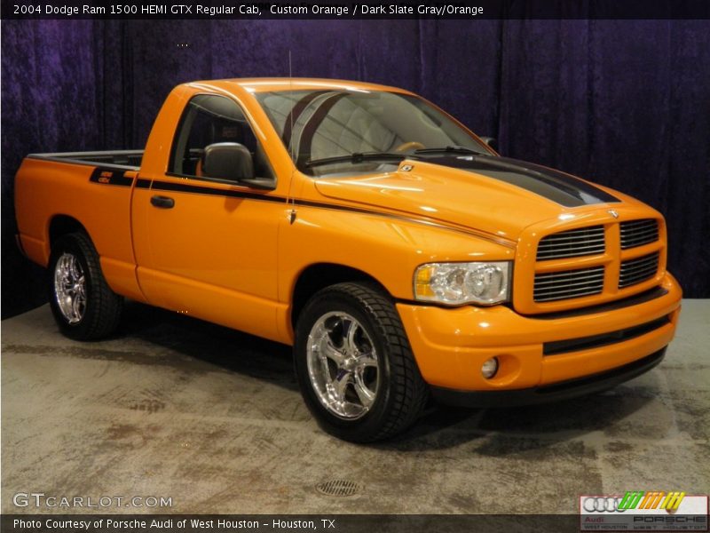 Front 3/4 View of 2004 Ram 1500 HEMI GTX Regular Cab