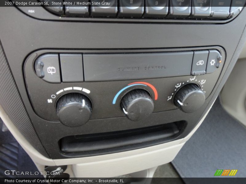 Controls of 2007 Caravan SE