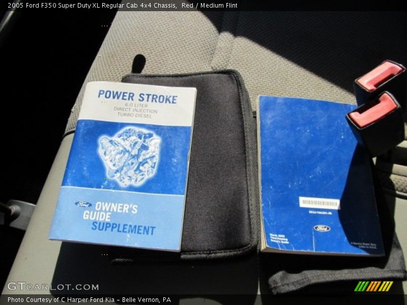 Red / Medium Flint 2005 Ford F350 Super Duty XL Regular Cab 4x4 Chassis