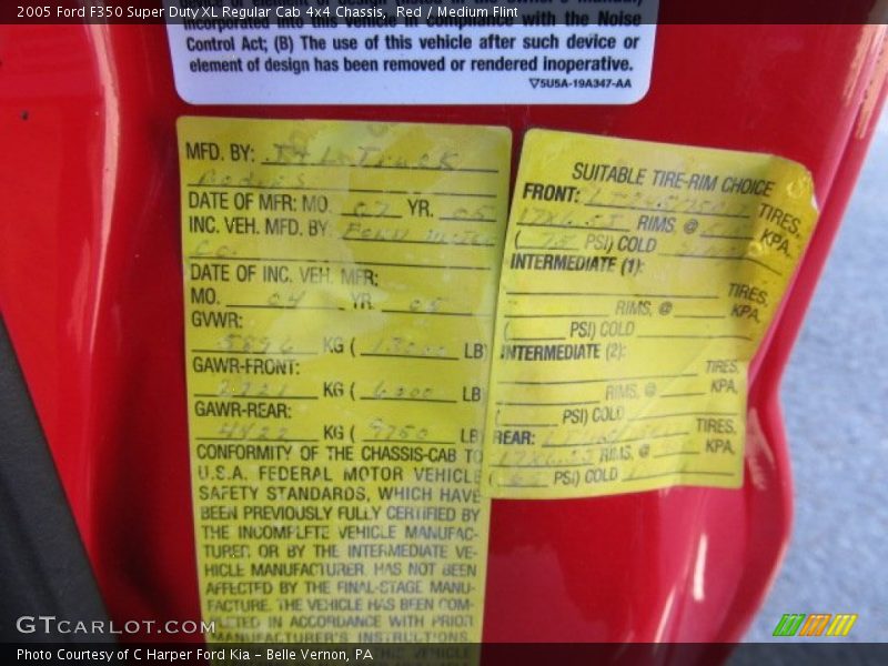 Red / Medium Flint 2005 Ford F350 Super Duty XL Regular Cab 4x4 Chassis