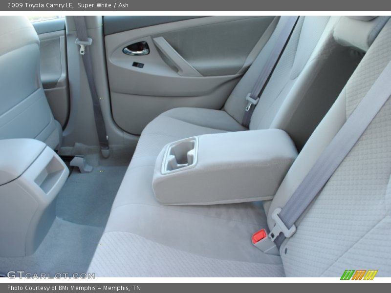 Super White / Ash 2009 Toyota Camry LE