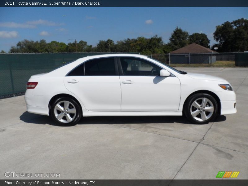  2011 Camry SE Super White