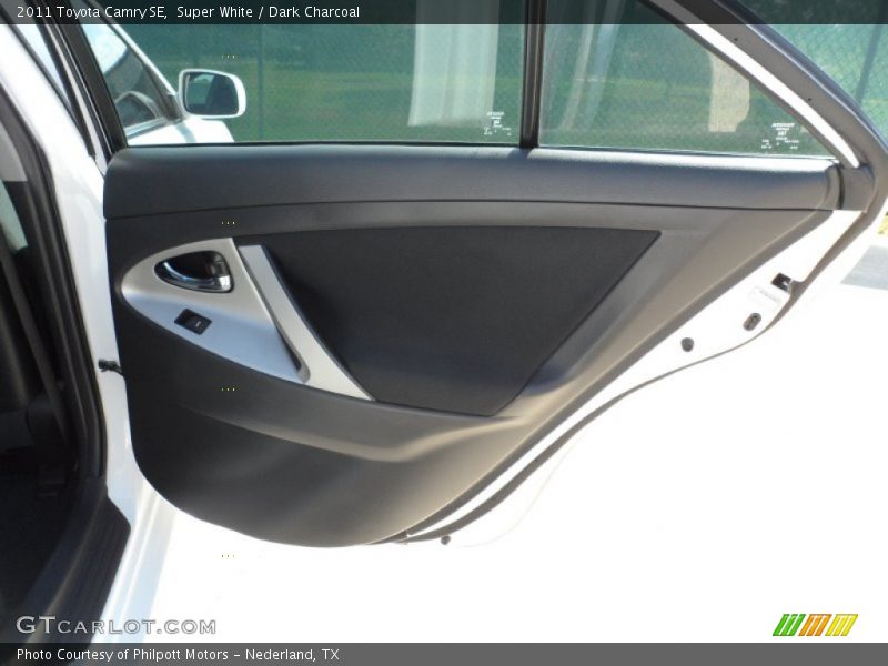 Super White / Dark Charcoal 2011 Toyota Camry SE