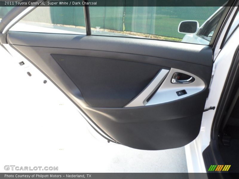 Super White / Dark Charcoal 2011 Toyota Camry SE