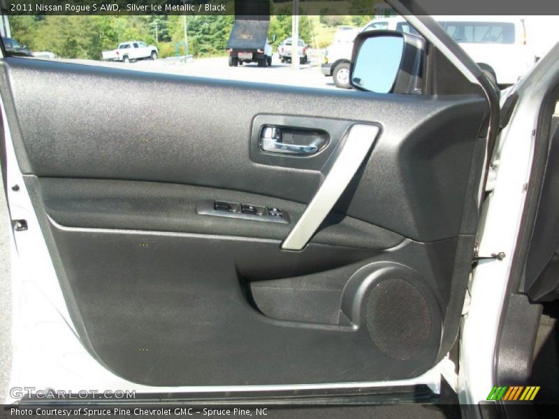 Silver Ice Metallic / Black 2011 Nissan Rogue S AWD