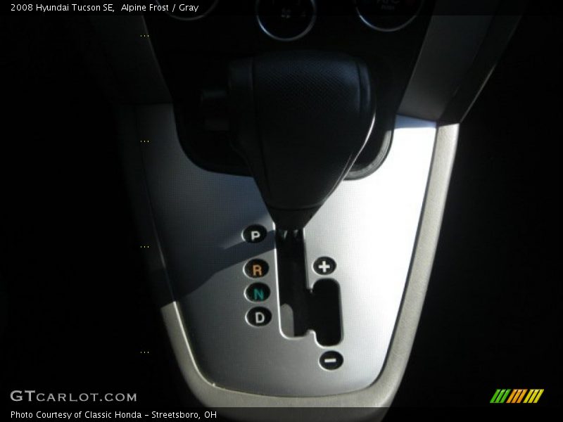 Alpine Frost / Gray 2008 Hyundai Tucson SE