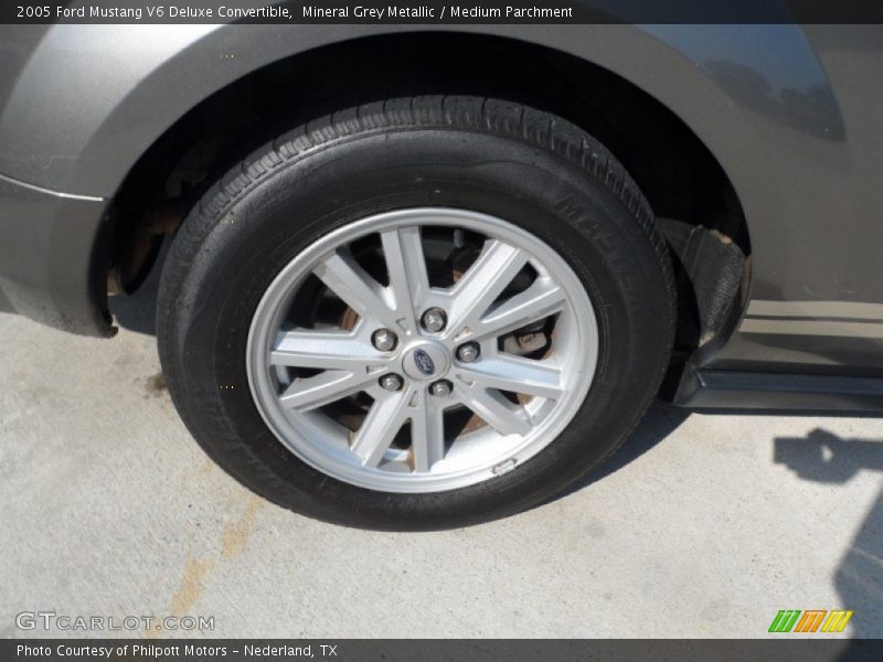 Mineral Grey Metallic / Medium Parchment 2005 Ford Mustang V6 Deluxe Convertible