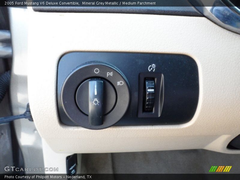 Mineral Grey Metallic / Medium Parchment 2005 Ford Mustang V6 Deluxe Convertible