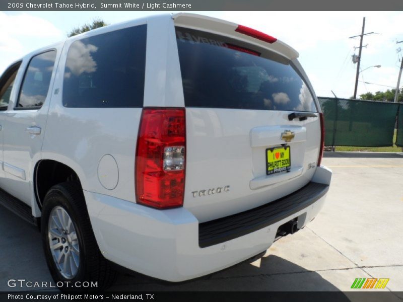 Summit White / Light Cashmere 2009 Chevrolet Tahoe Hybrid