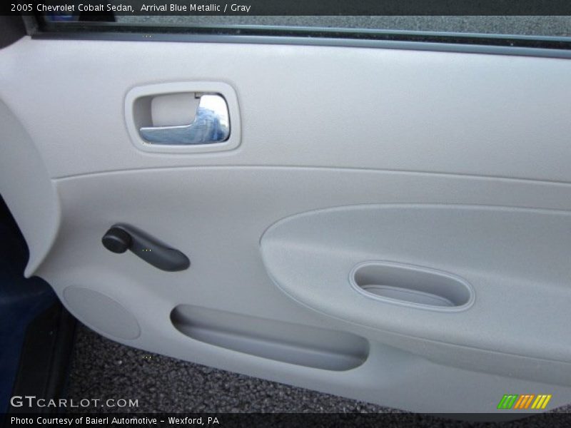 Arrival Blue Metallic / Gray 2005 Chevrolet Cobalt Sedan