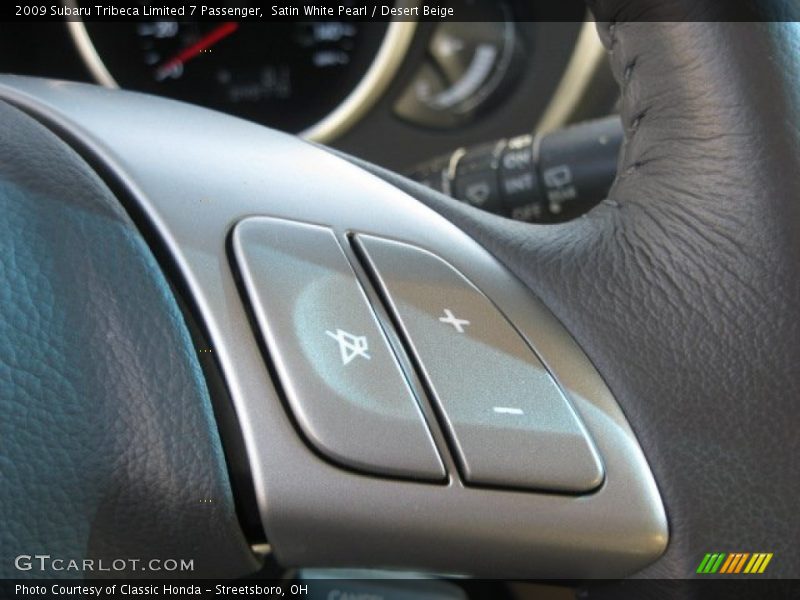 Controls of 2009 Tribeca Limited 7 Passenger