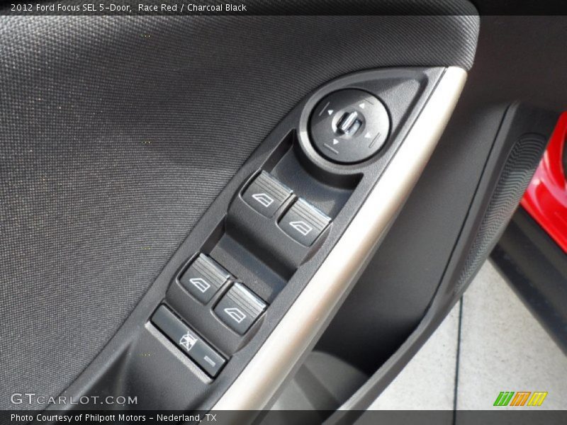 Controls of 2012 Focus SEL 5-Door