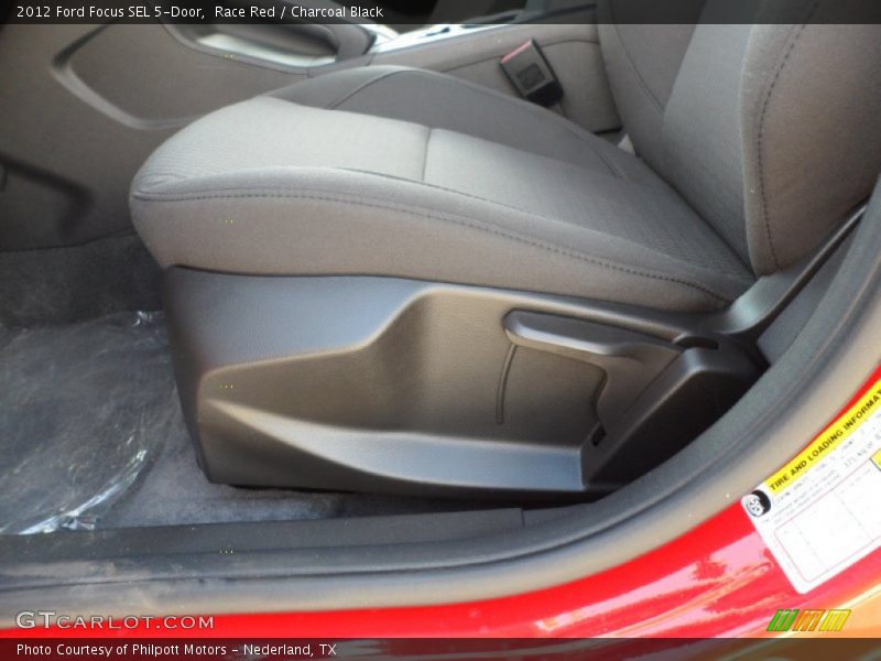 Race Red / Charcoal Black 2012 Ford Focus SEL 5-Door