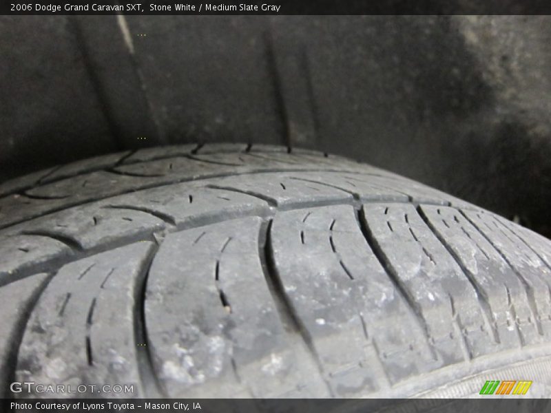Stone White / Medium Slate Gray 2006 Dodge Grand Caravan SXT