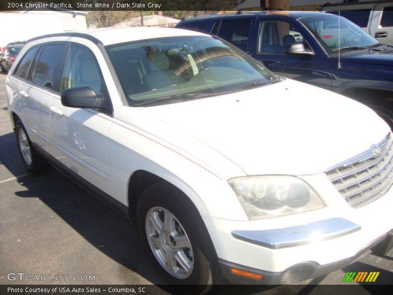 Stone White / Dark Slate Gray 2004 Chrysler Pacifica