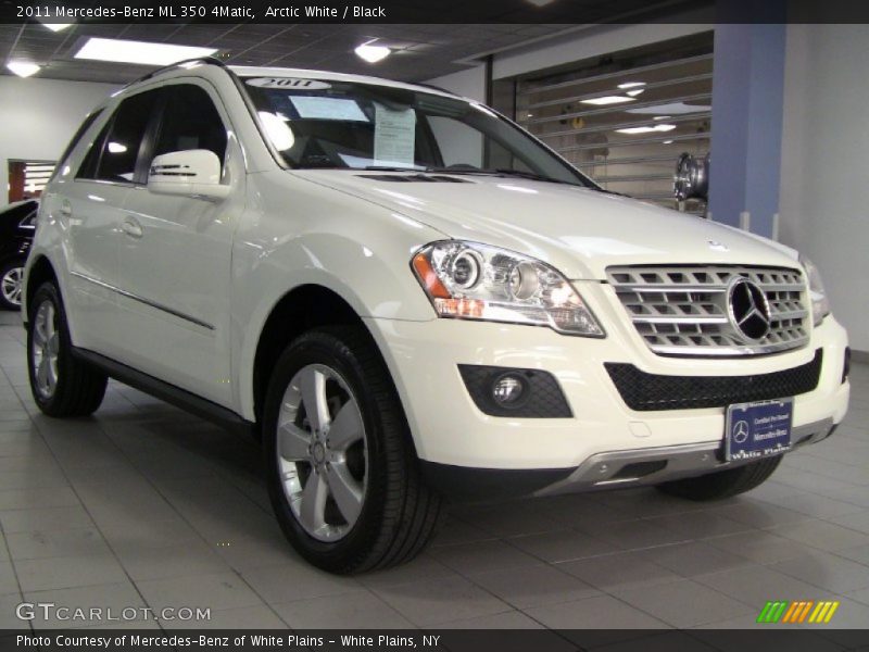 Arctic White / Black 2011 Mercedes-Benz ML 350 4Matic