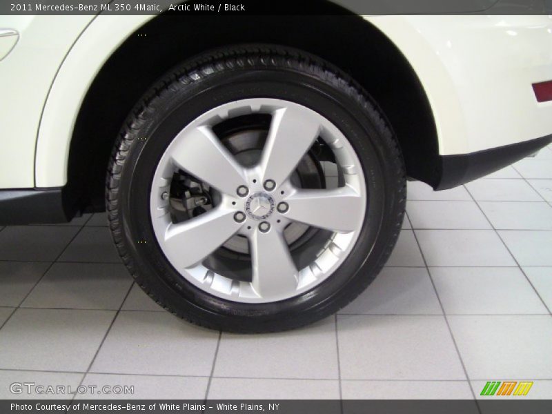 Arctic White / Black 2011 Mercedes-Benz ML 350 4Matic