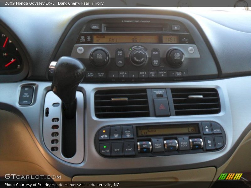 Dark Cherry Pearl / Ivory 2009 Honda Odyssey EX-L
