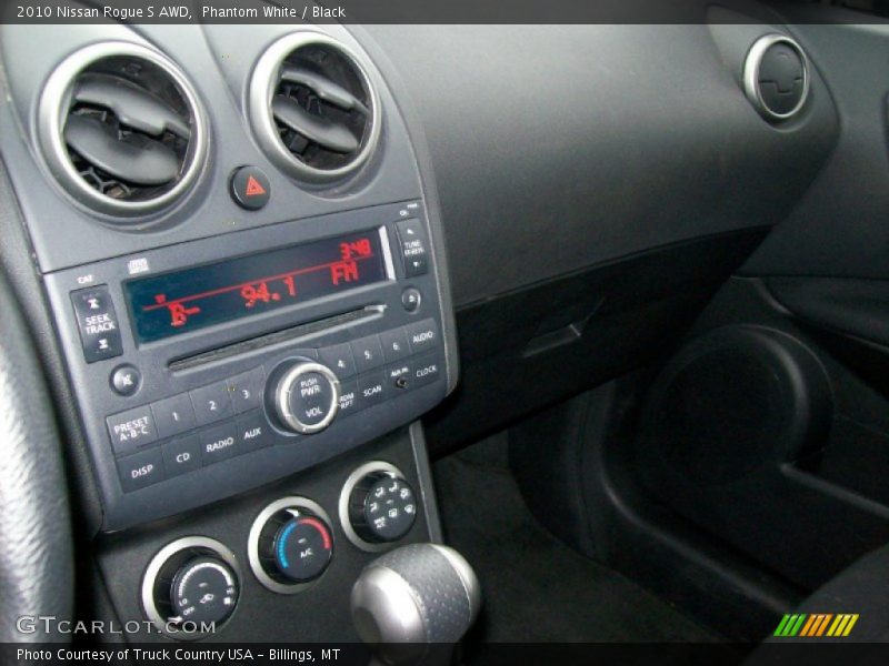 Phantom White / Black 2010 Nissan Rogue S AWD