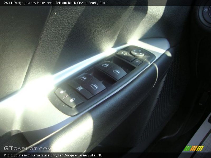 Brilliant Black Crystal Pearl / Black 2011 Dodge Journey Mainstreet