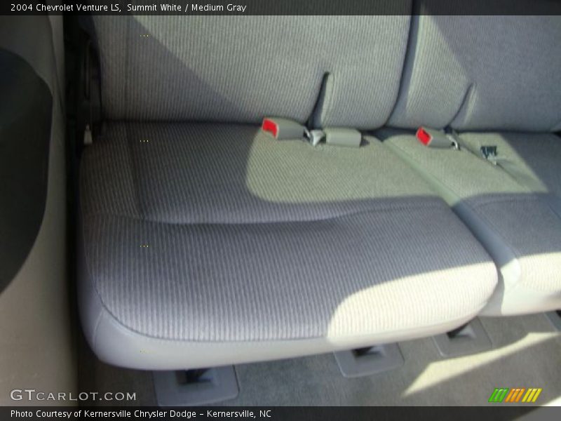 Summit White / Medium Gray 2004 Chevrolet Venture LS