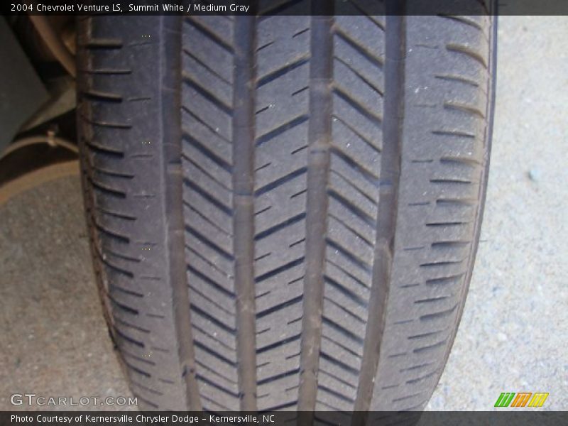 Summit White / Medium Gray 2004 Chevrolet Venture LS