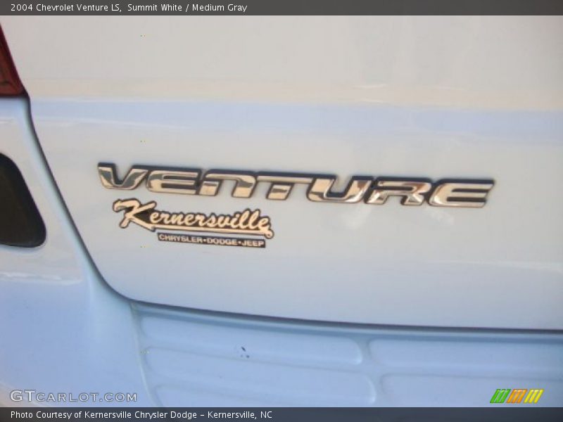 Summit White / Medium Gray 2004 Chevrolet Venture LS