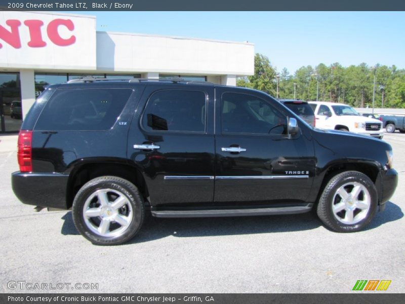 Black / Ebony 2009 Chevrolet Tahoe LTZ