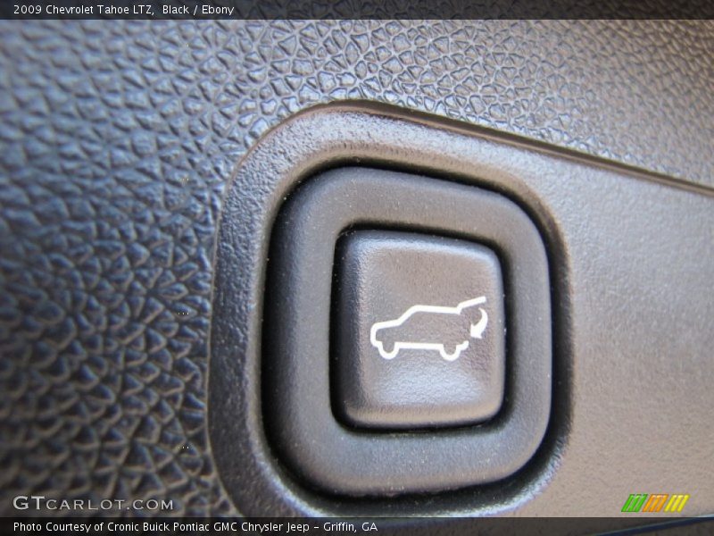 Black / Ebony 2009 Chevrolet Tahoe LTZ